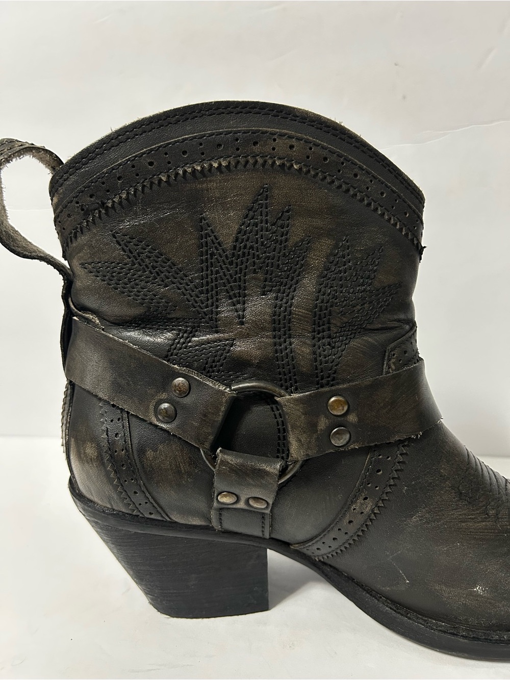 Dingo Gummy Bear DI 747 Women's Distressed Black Leather Ankle Boots 8.5M - Picture 11 of 11